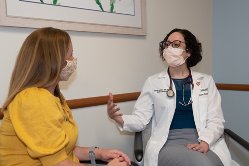 Dr. Wendy Bottinor talking to a patient